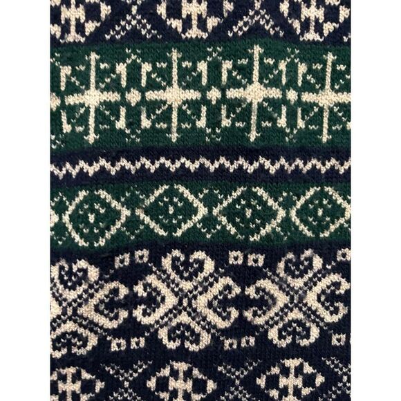 Spunky Geometric print Christmas Sweater size small - Picture 5 of 6